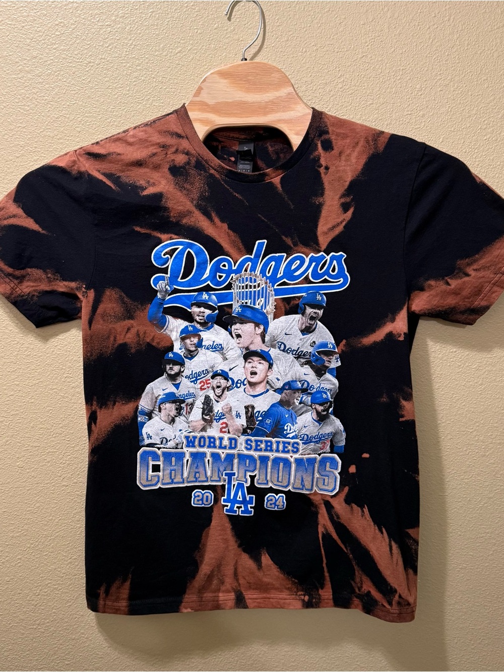 Men’s Medium MLB LA Dodgers Black Brown Upcycled Bleached Tie Dye Shirt